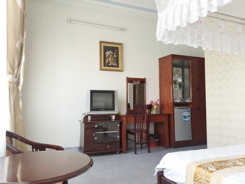 Hoa Anh Dao Hotel Tuy Hoa Exterior photo