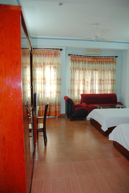 Hoa Anh Dao Hotel Tuy Hoa Exterior photo