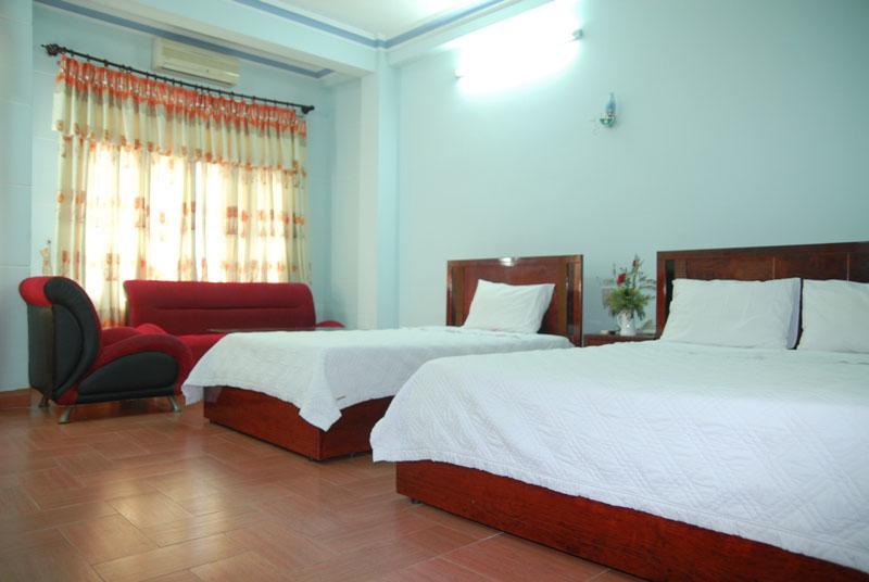 Hoa Anh Dao Hotel Tuy Hoa Exterior photo
