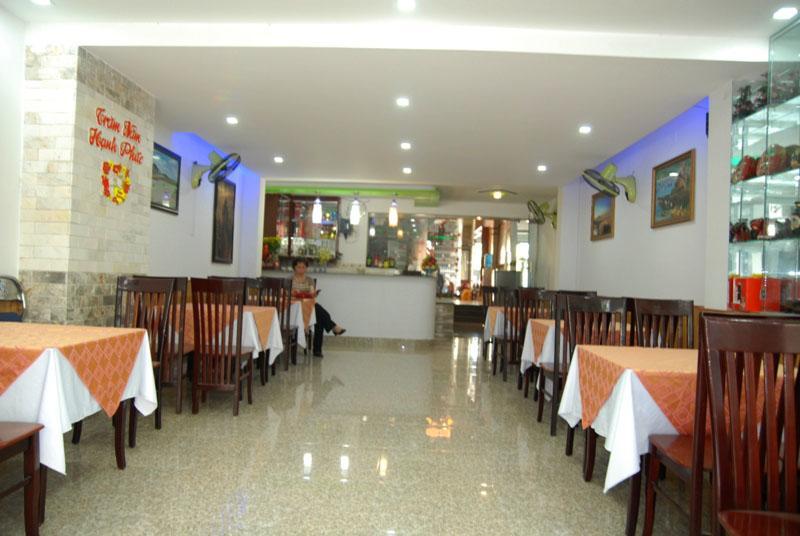 Hoa Anh Dao Hotel Tuy Hoa Exterior photo