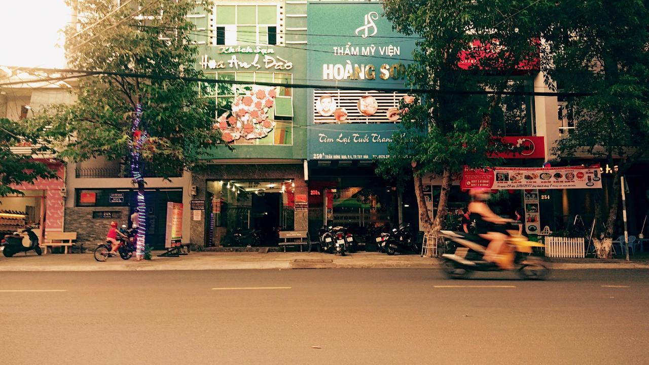 Hoa Anh Dao Hotel Tuy Hoa Exterior photo